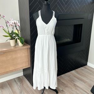 🌸 Molly Bracken White dress